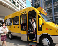 依維柯校車在江蘇南京