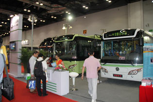 常隆客車展臺(tái)