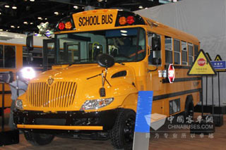 深入剖析美國納威司達(dá)IC校車