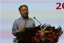 公路學(xué)會(huì)客車分會(huì)副秘書長佘振清