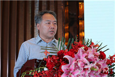 佘振清做市場形勢分析