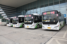 車輛承擔(dān)宜春至萬載的城際客運(yùn)任務(wù)