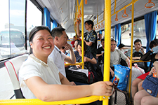 宇通純電動(dòng)公交為市民出行帶來便利