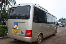 宇通E7背后的“純電動”標識