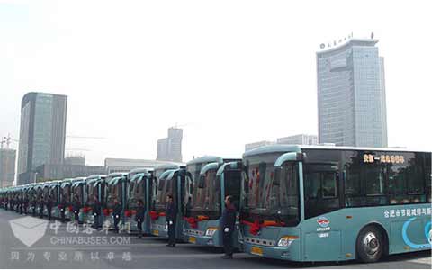 搭載江淮底盤的安凱客車