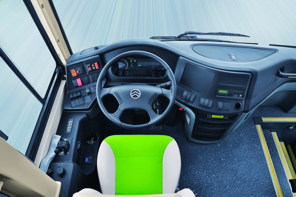 金旅XML6112JEV凱歌系列純電動(dòng)客車(chē)