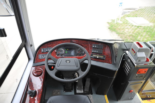 揚子江WG6820BEVHK型純電動客車