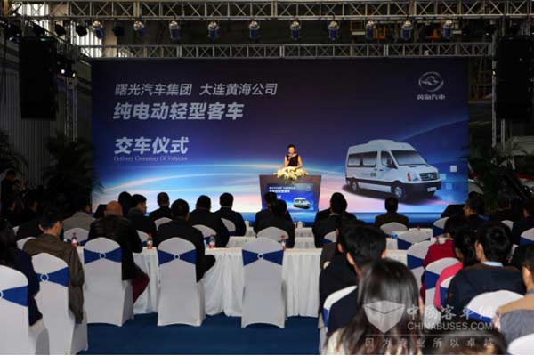 黃海瑞途百輛純電動(dòng)輕客交車儀式現(xiàn)場(chǎng)