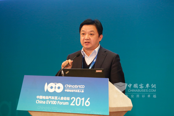 方建華  合肥國(guó)軒高科動(dòng)力能源股份有限董事、總經(jīng)理