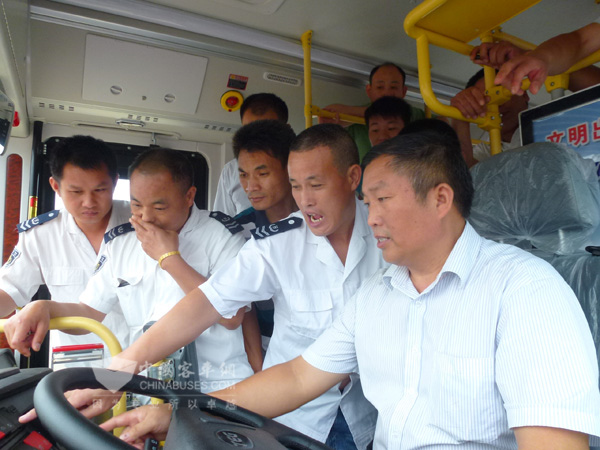 駕駛員實(shí)操培訓(xùn)