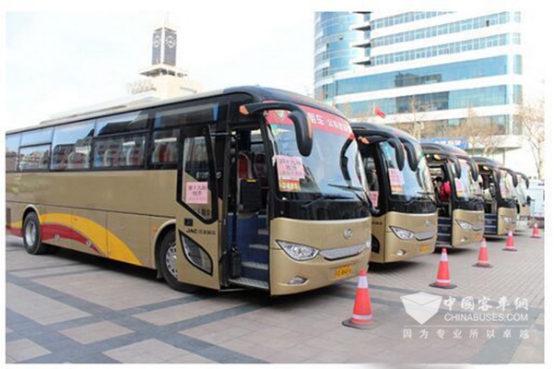 安凱客車(chē)服務(wù)安徽省兩會(huì)