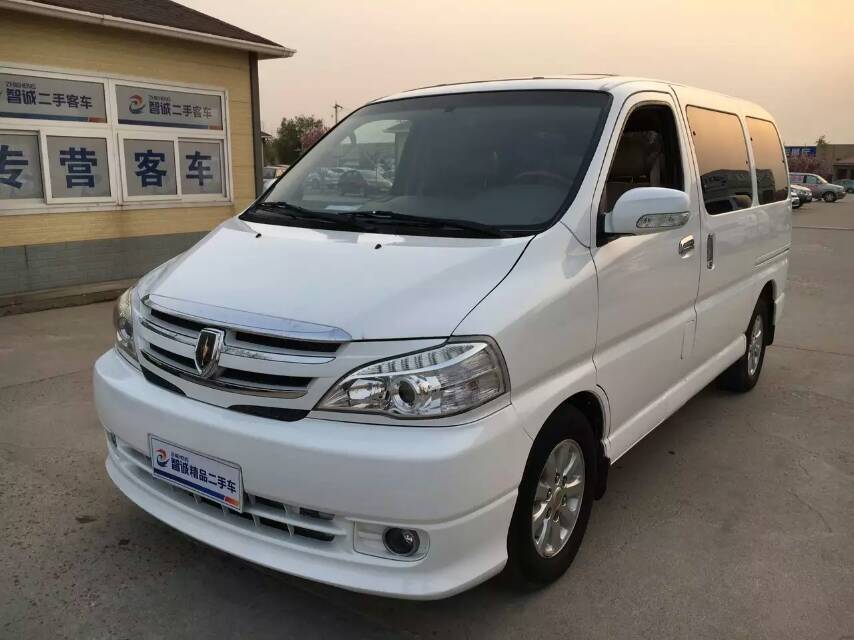 左前