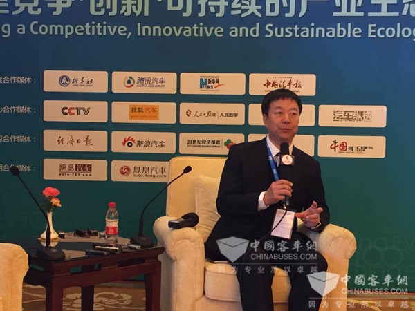 廈門金龍汽車集團(tuán)股份有限公司董事長(zhǎng)廉小強(qiáng)