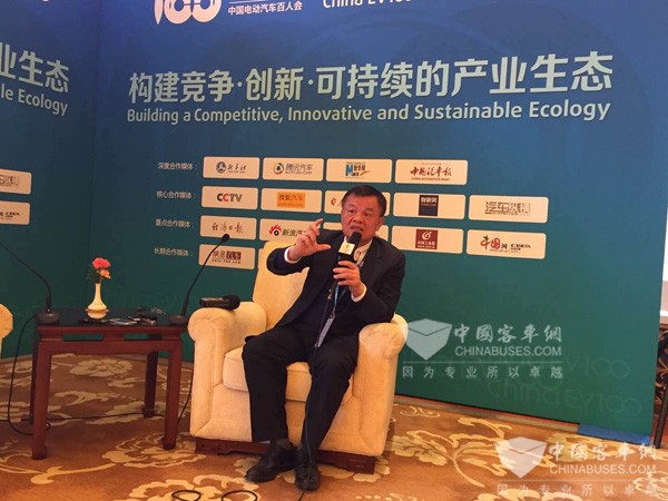 南京金龍客車制造有限公司董事長(zhǎng)黃宏生