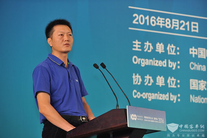 交通運(yùn)輸部運(yùn)輸服務(wù)司副司長(zhǎng)蔡團(tuán)結(jié)  