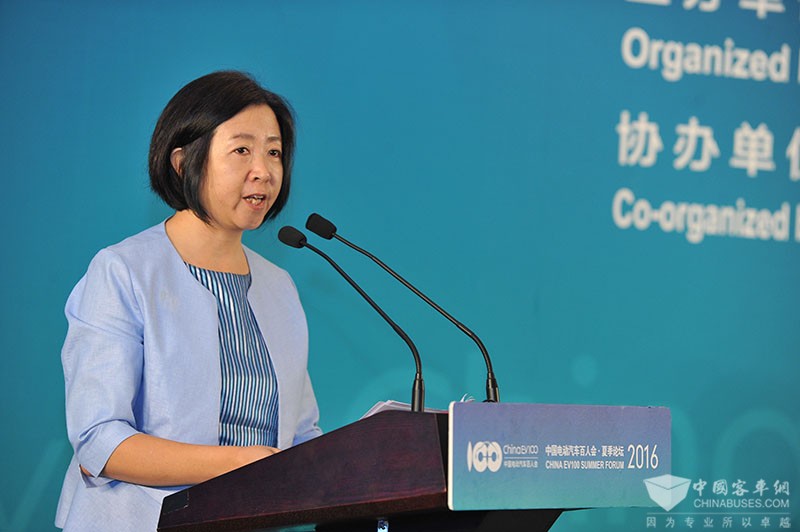 財(cái)政部經(jīng)濟(jì)建設(shè)司副司長(zhǎng)宋秋玲  