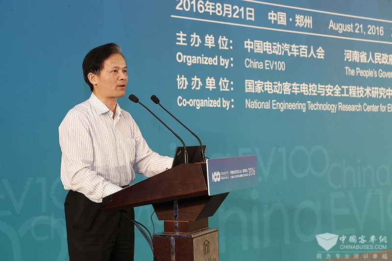  中國(guó)工程院秘書長(zhǎng)、院士鐘志華