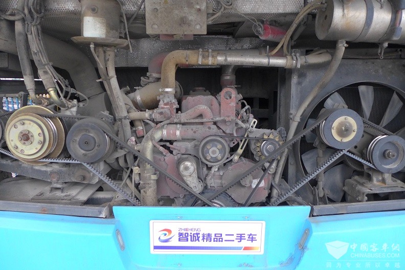 發(fā)動(dòng)機(jī)