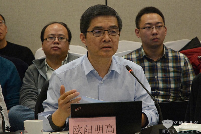 中國電動汽車百人會執(zhí)行副理事長歐陽明高 