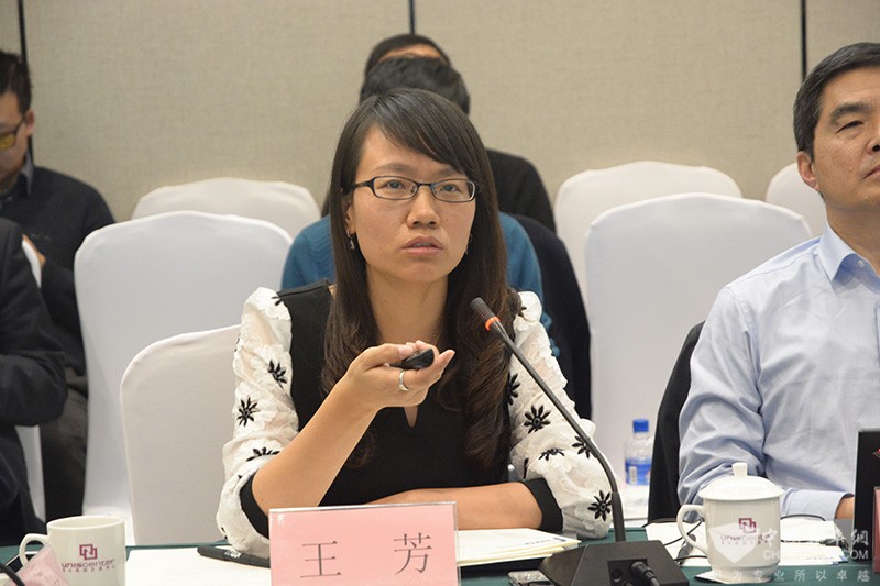 中國汽車技術(shù)研究中心首席專家、新能源室主任王芳   