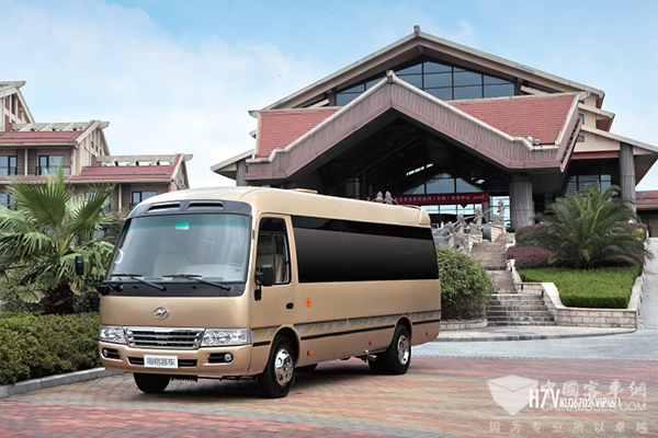 海格H7V中型高端公務(wù)車