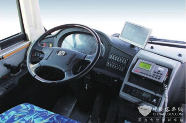 中通LCK6123GEV雙源快充純電動(dòng)客車