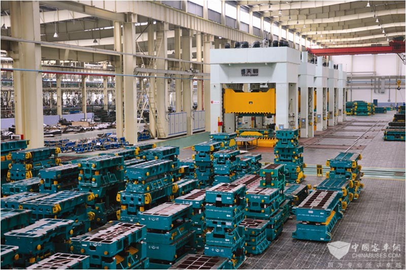 九龍汽車沖壓車間