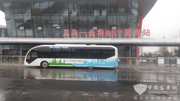 青年客車(chē)JNP6123BEV32H