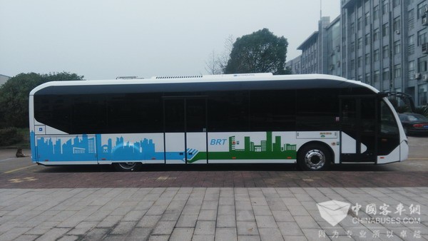 青年客車(chē)JNP6123BEV32H