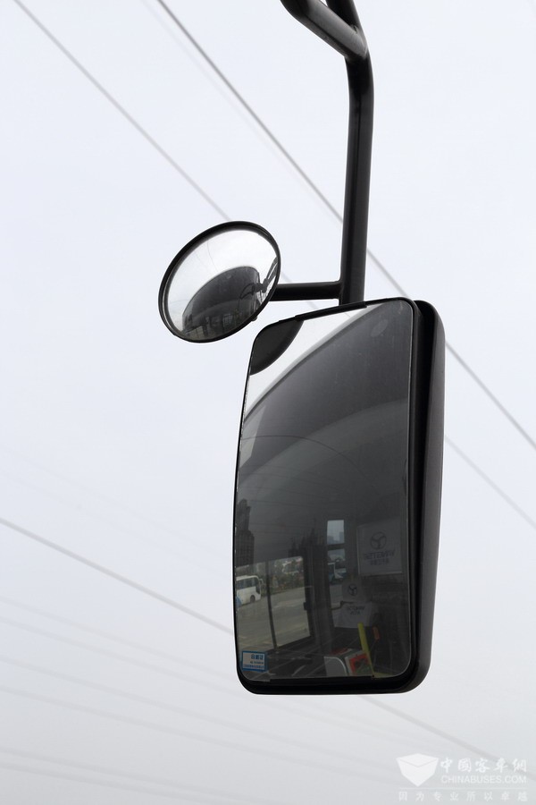 揚子江客車WG6100BEVH