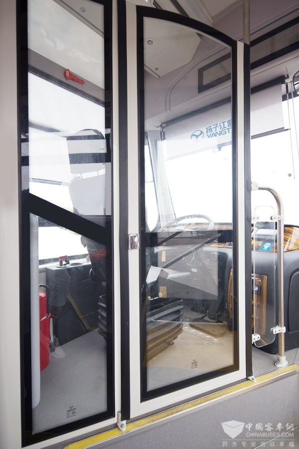 揚子江客車WG6120BEVHR