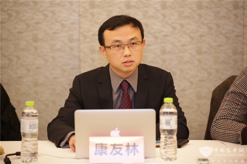 客車網(wǎng)副主編康友林