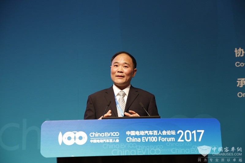 浙江吉利控股集團(tuán)董事長(zhǎng)李書福