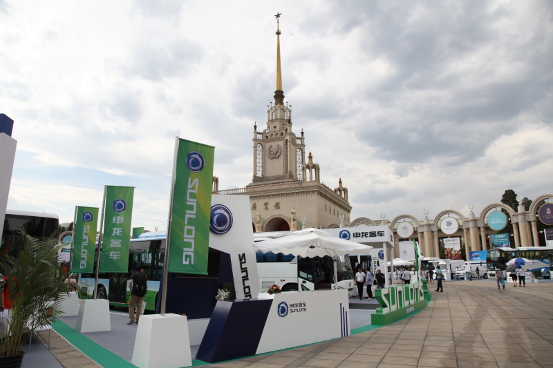 2017北京道路運輸展：申龍客車展臺