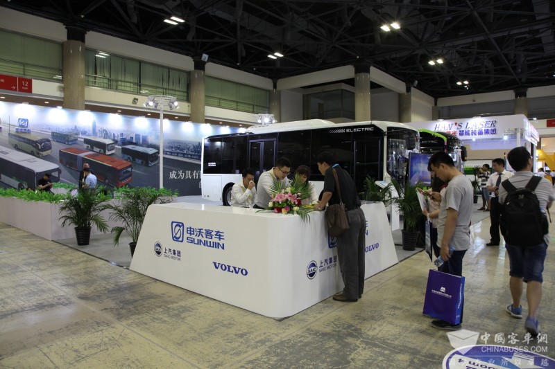 2017北京道路運輸展：申沃客車展臺