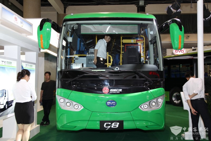 2017北京道路運輸展：比亞迪客車展臺