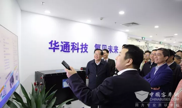 萬(wàn)鋼視察億華通，鼓勵(lì)燃料電池產(chǎn)業(yè)發(fā)展要頂天立地，鋪天蓋地