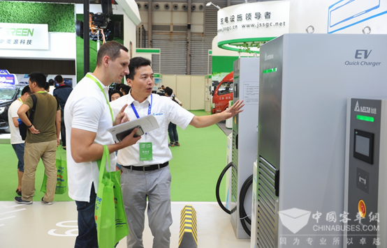 充電設(shè)施政策紅包不斷  上海充電設(shè)備展8月23舉行  