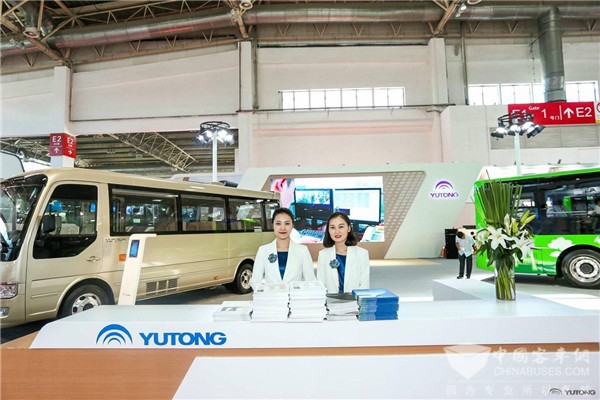 “雙配置+負(fù)排放”！宇通10.5米氫燃料電池客車(chē)新品全球首發(fā)