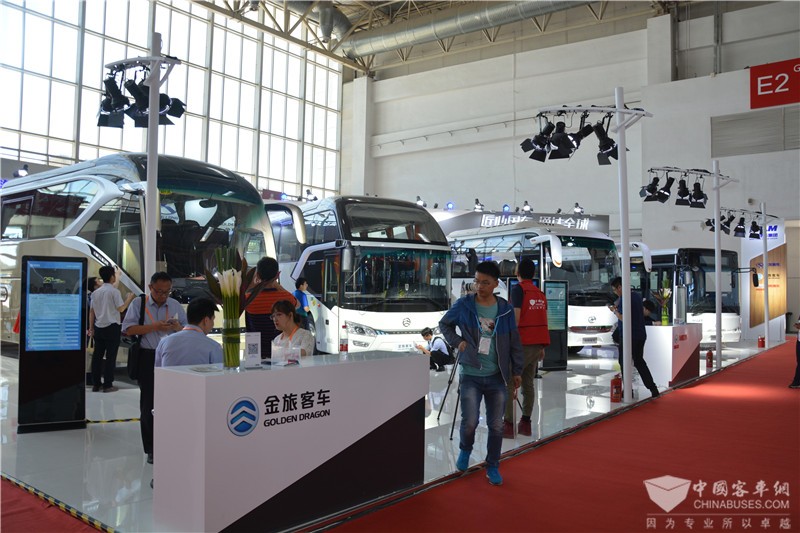 金旅領(lǐng)航者、新凱歌紀念版發(fā)布