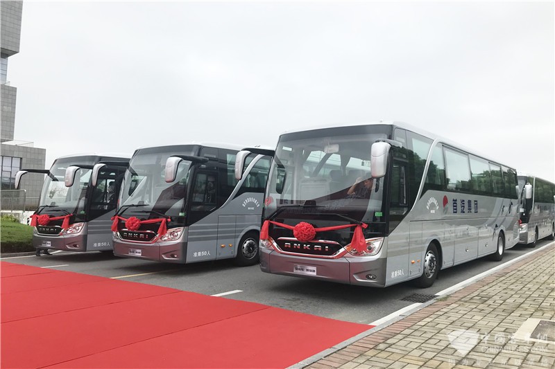 安凱A9豪華大客車