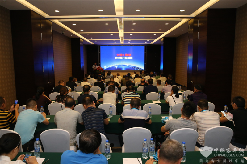 海格智慧客車體驗(yàn)行走進(jìn)長(zhǎng)沙