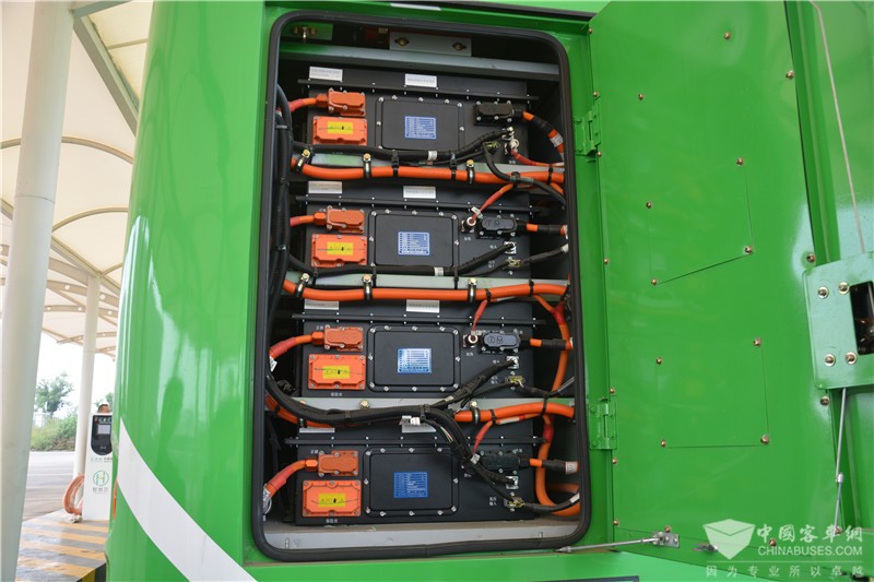 開沃純電動客車呼市運營實拍