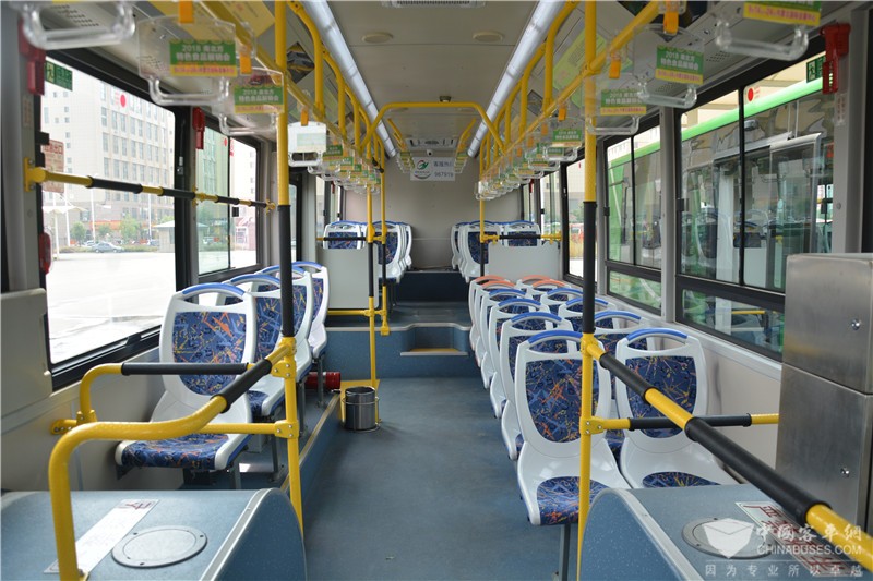 開沃純電動客車呼市運營實拍