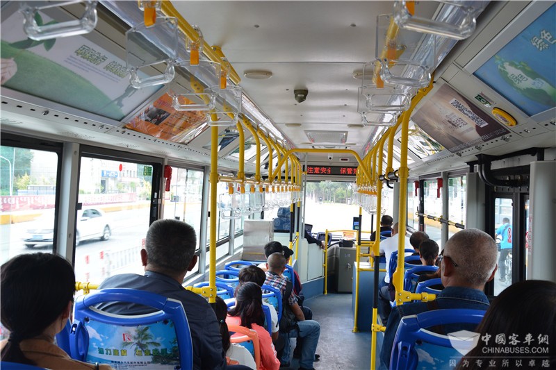 開沃純電動客車呼市運營實拍