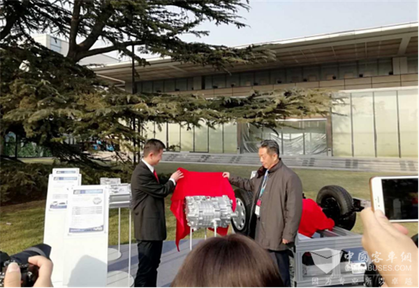 精進(jìn)電動亮相百人會 “三合一”電驅(qū)動系統(tǒng)有哪些技術(shù)看點(diǎn)？