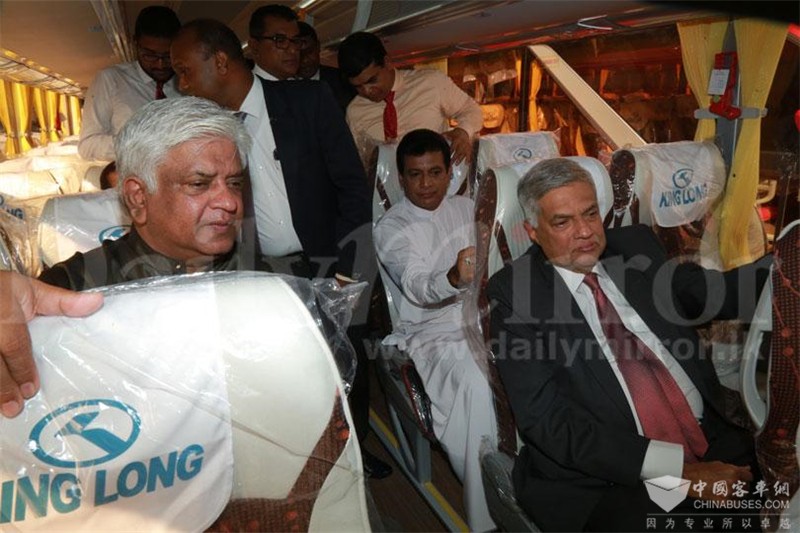 金龍龍威II代首批交付斯里蘭卡