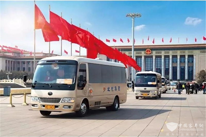 一路見證美好！宇通連續(xù)16年主力服務全國兩會