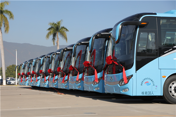 陜西省漢中市汽車運輸總公司喜迎批量金龍捷冠3T