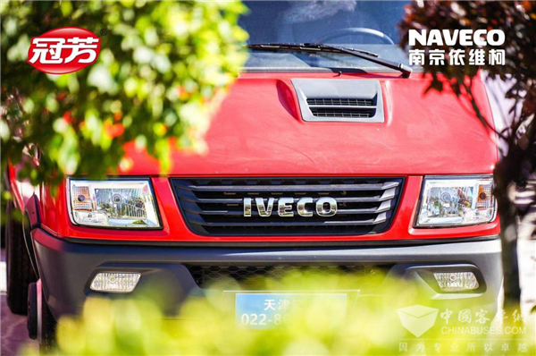 南京依維柯“新得意”批量交付天津冠芳集團(tuán)